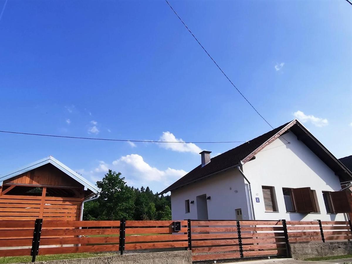 Holiday Home Little House On Papuk Slatinski Drenovac Экстерьер фото